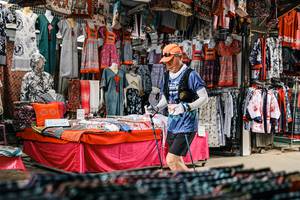 BIB: 
                            <button type="button" onclick="openModal(25557874)" class="btn btn-primary btn-sm float-right btn-popup" data-toggle="modal" data-target=".modal-high-quality">
                        <i class="fas fa-shopping-cart"></i> Add to Cart
                    </button>
                                            <button type="button" onclick="isThisMe(25557874, true)" class="btn btn-success btn-sm float-right btn-popup btn-isme hidden" data-toggle="tooltip" data-placement="bottom" title="นี่คือรูปของคุณใช่ไหม คลิกที่นี่เพื่อเอาเข้าอัลบั้ม">
                        <i class="fas fa-plus"></i> Add to album
                    </button>
                    <button type="button" onclick="isThisMe(25557874, false)" class="btn btn-warning btn-sm float-right btn-popup btn-isnotme hidden">
                        <i class="fas fa-ban"></i> Remove from album
                    </button>